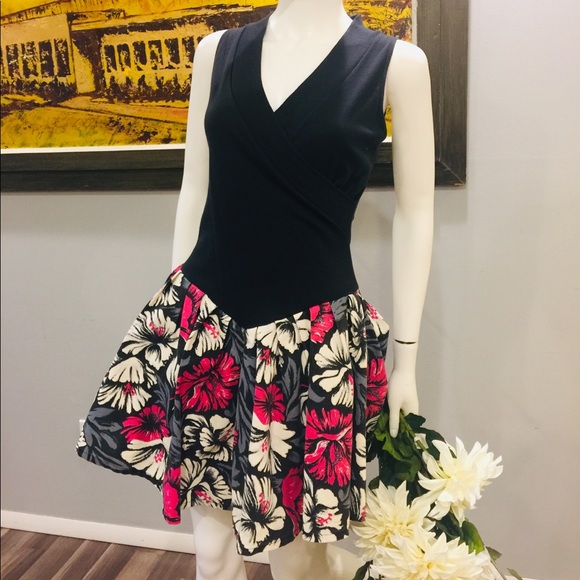 Dress - Picture 4 of 6